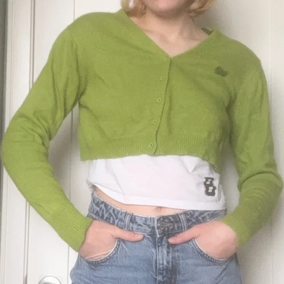 Unif Cropped V-Neck Green Cardigan Sweater - Picture 1 of 3